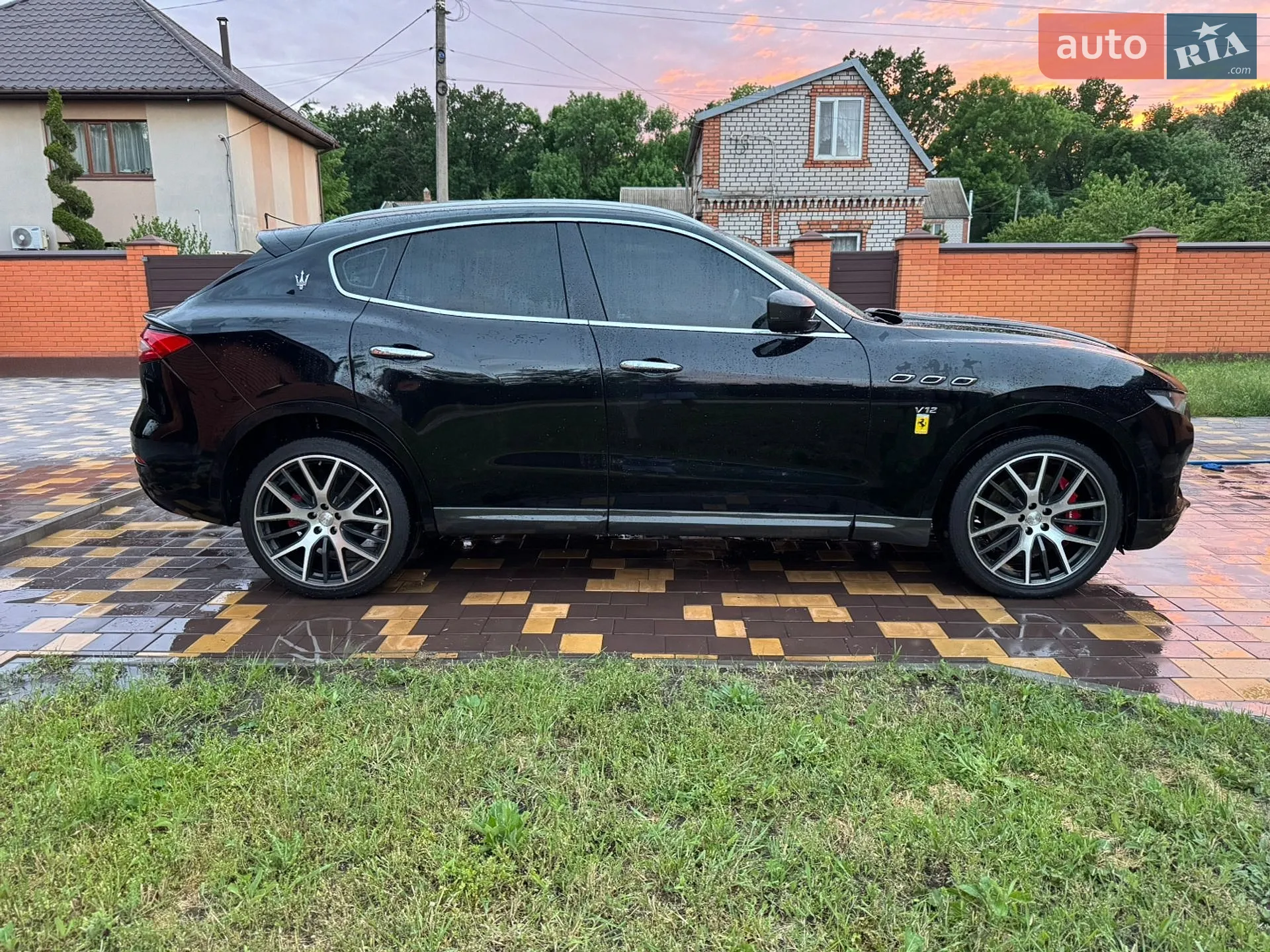 2016 Maserati Levante - мініатюра 13