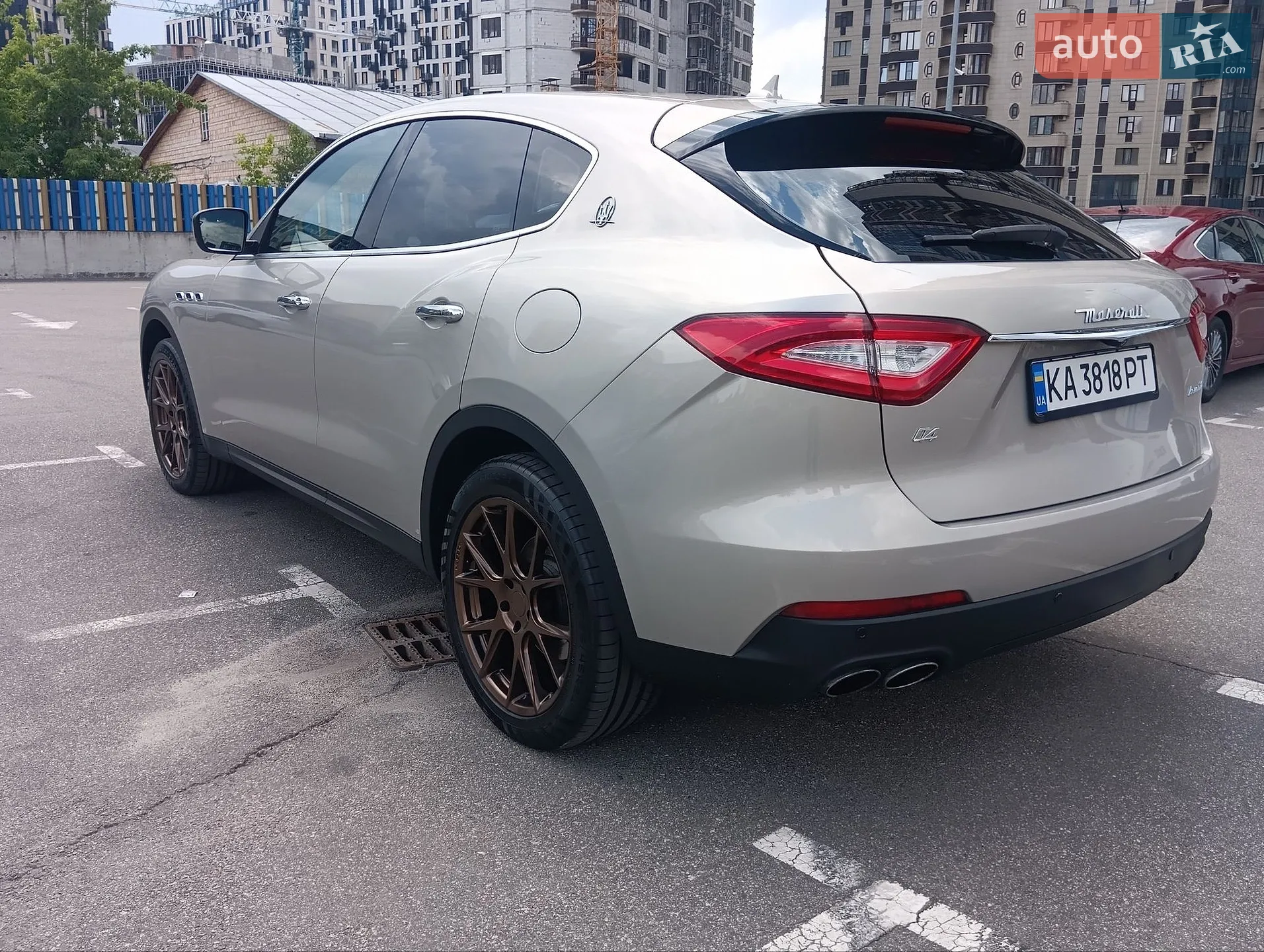 2017 Maserati Levante - мініатюра 3