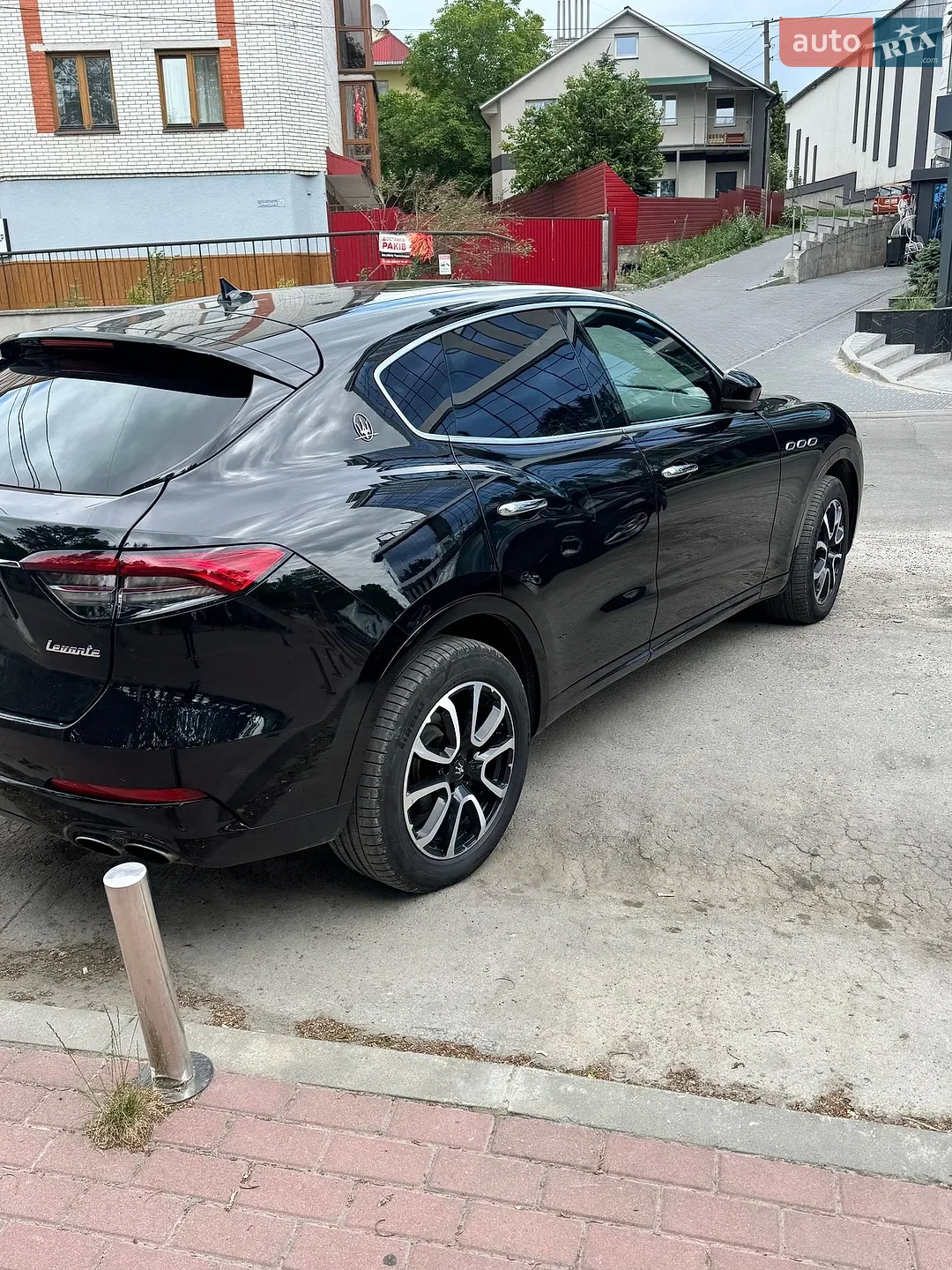 2018 Maserati Levante - мініатюра 2