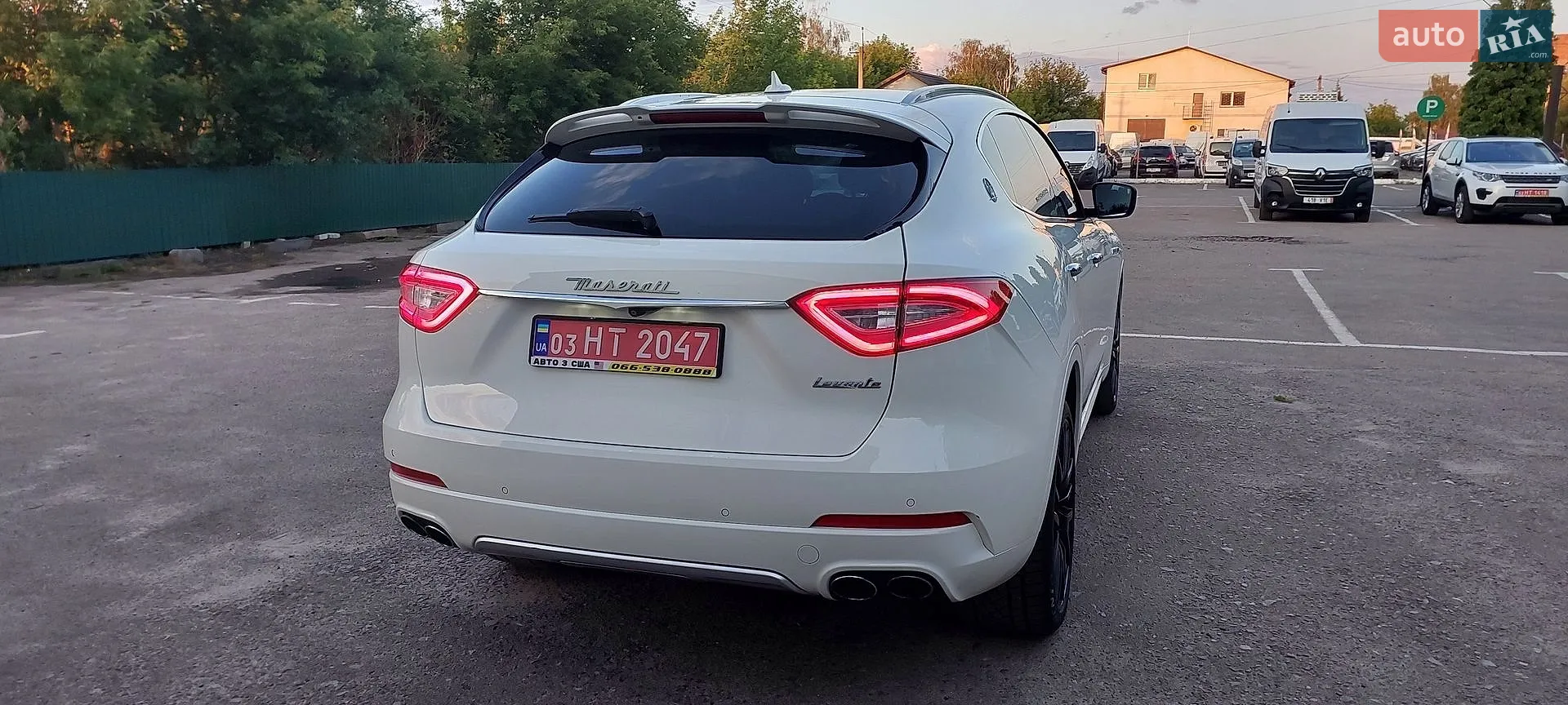 2017 Maserati Levante - мініатюра 15