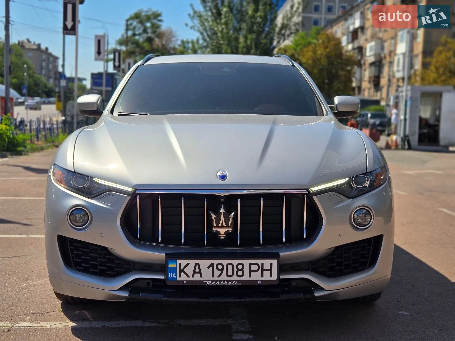 2016 Maserati Levante - мініатюра 3