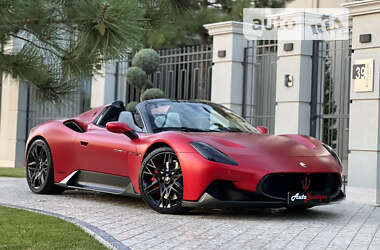 Родстер Maserati MC20 2023 в 