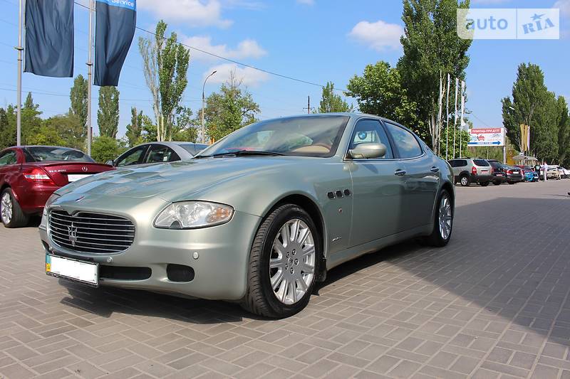 Maserati Quattroporte 2005 року