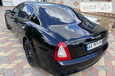 Седан Maserati Quattroporte 2004 в Сумах