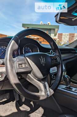 Седан Maserati Quattroporte 2014 в Львові