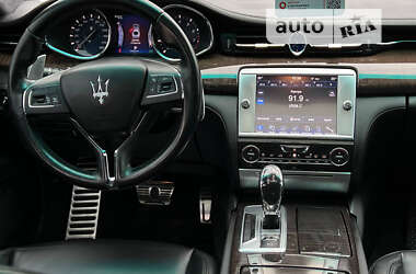 Седан Maserati Quattroporte 2013 в Львові