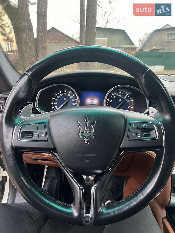Седан Maserati Quattroporte 2014 в Киеве фото 19 Седан Maserati Quattroporte 2014 в Киеве