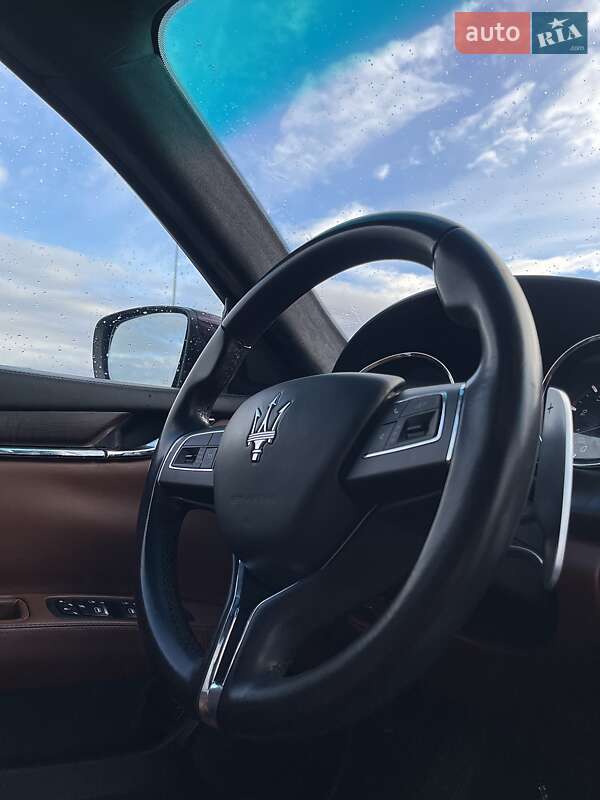 Седан Maserati Quattroporte 2016 в Днепре