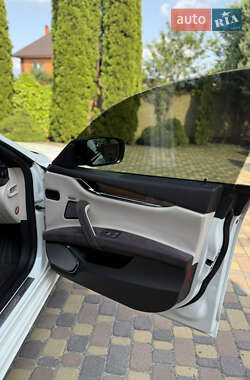 Седан Maserati Quattroporte 2013 в 