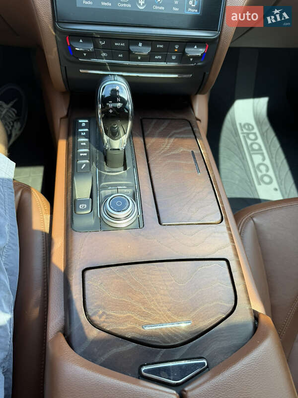 Седан Maserati Quattroporte 2017 в Днепре