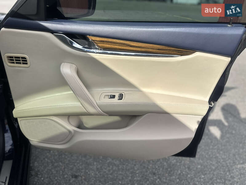 Седан Maserati Quattroporte 2013 в Киеве