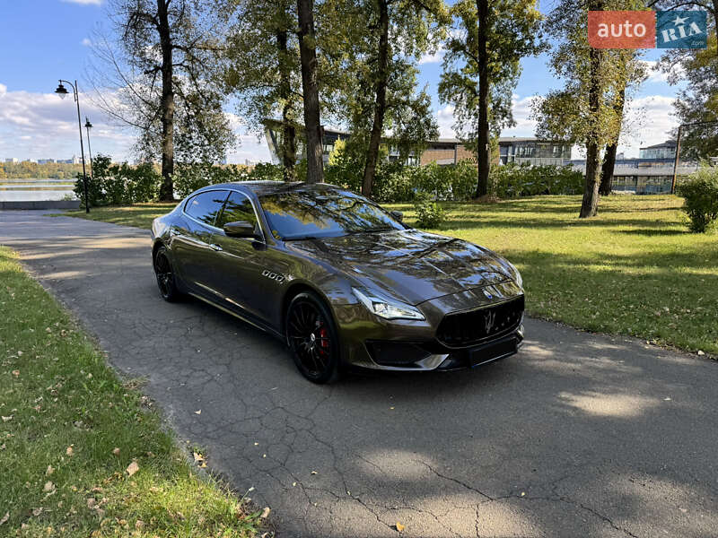 Седан Maserati Quattroporte 2018 в Киеве