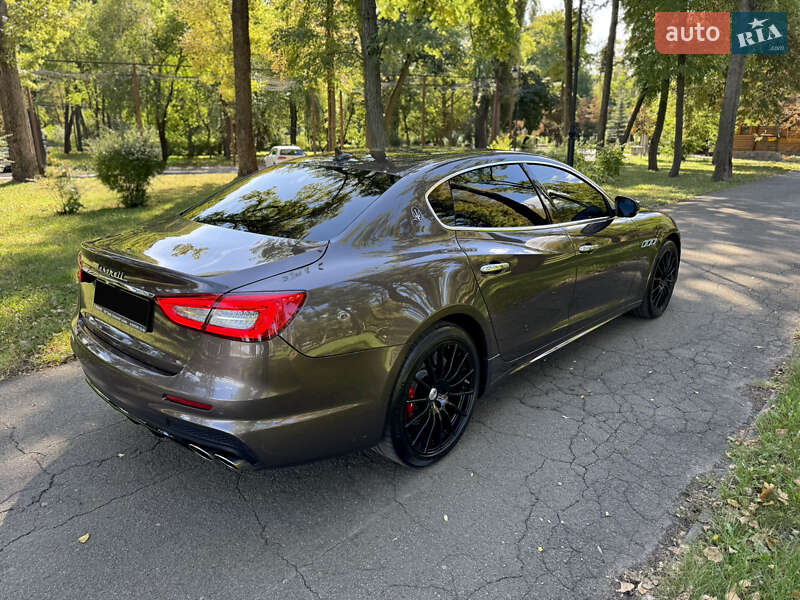 Седан Maserati Quattroporte 2018 в Киеве