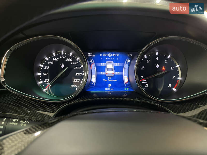 Седан Maserati Quattroporte 2013 в Киеве фото 44 Седан Maserati Quattroporte 2013 в Киеве