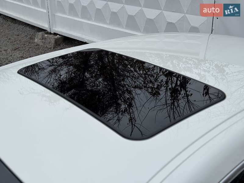 Седан Maserati Quattroporte 2015 в Киеве