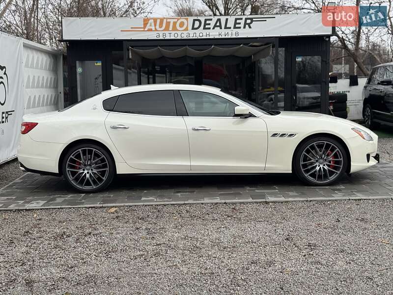 Седан Maserati Quattroporte 2015 в Киеве