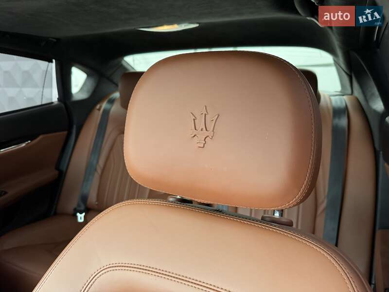 Седан Maserati Quattroporte 2015 в Киеве