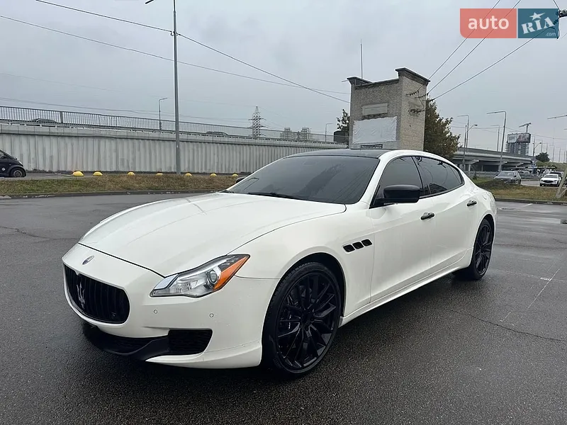 Maserati Quattroporte 2013