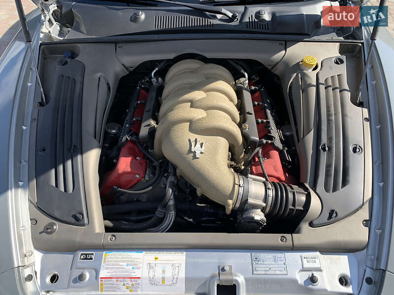 Кабриолет Maserati Spyder 2005 в Днепре