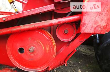 Комбайн зерноуборочный Massey Ferguson 16 1987 в Ровно