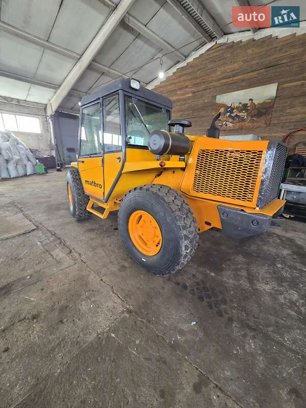 Телескопический погрузчик Matbro TS 1995 в Томашполе