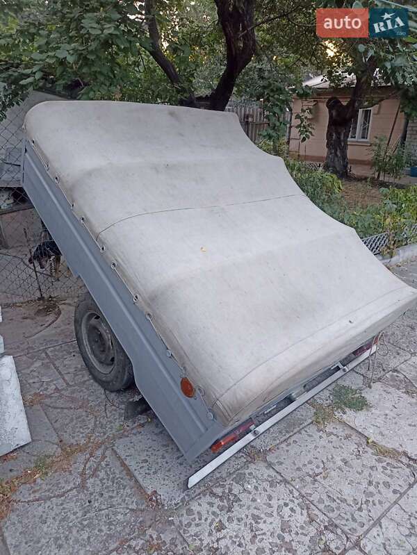 Max Trailer Max 1993