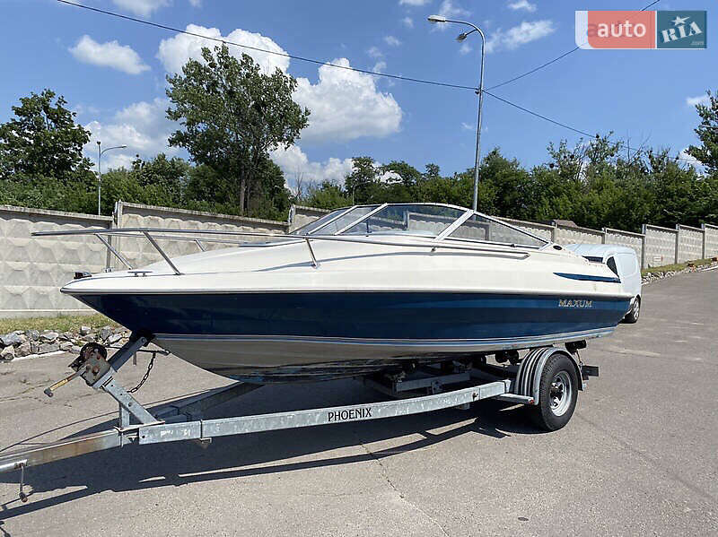 Моторна яхта Maxum 2000S 1995 в Києві