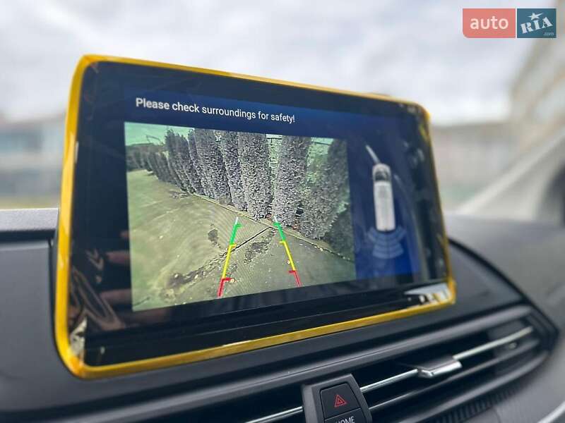 Грузовой фургон Maxus e-Deliver 3 2022 в Киеве фото 14 Грузовой фургон Maxus e-Deliver 3 2022 в Киеве