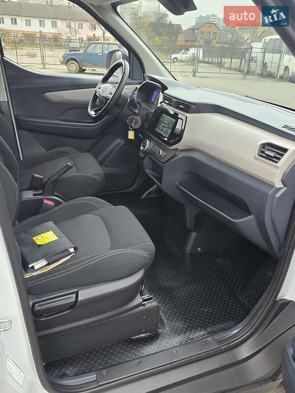 Вантажний фургон Maxus e-Deliver 3 2023 в Вінниці фото 23 Вантажний фургон Maxus e-Deliver 3 2023 в Вінниці