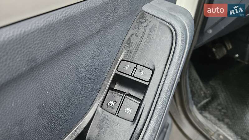 Грузовой фургон Maxus e-Deliver 3 2023 в Радомышле фото 13 Грузовой фургон Maxus e-Deliver 3 2023 в Радомышле