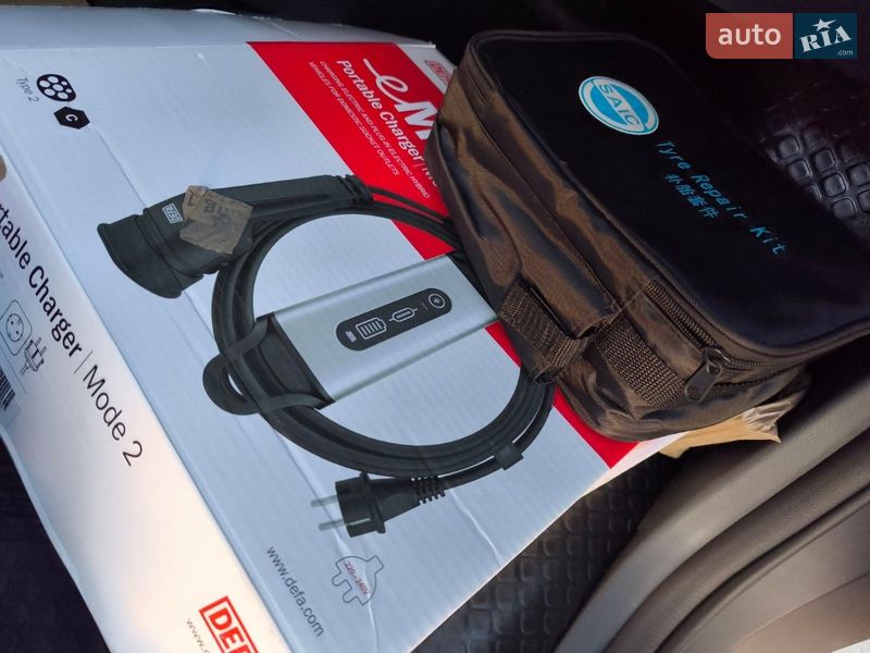 Грузовой фургон Maxus e-Deliver 3 2023 в Киеве