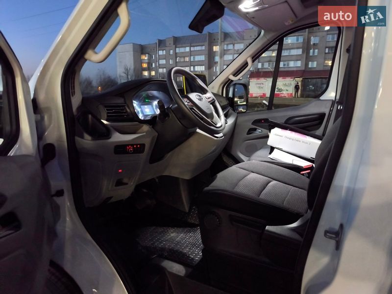 Грузовой фургон Maxus e-Deliver 9 2023 в Киеве