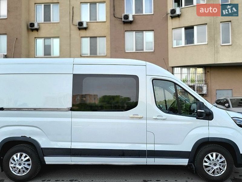 Грузовой фургон Maxus e-Deliver 9 2021 в Киеве
