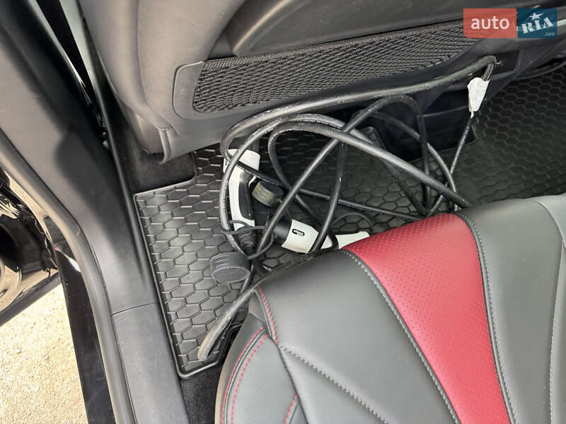 Минивэн Maxus Euniq 5 2020 в Тернополе фото 19 Минивэн Maxus Euniq 5 2020 в Тернополе