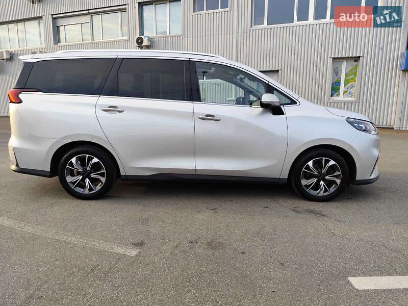 Минивэн Maxus Euniq 5 2020 в Киеве