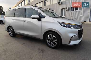 Минивэн Maxus Euniq 5 2020 в 