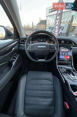 Позашляховик / Кросовер Maxus Euniq 6 2022 в 