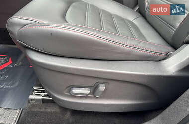 Внедорожник / Кроссовер Maxus Euniq 6 2022 в 