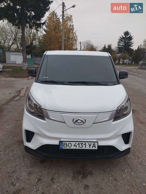 Мінівен Maxus EV30L 2022 в 