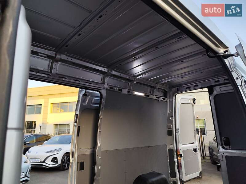 Грузовой фургон Maxus EV80 2020 в Киеве фото 37 Грузовой фургон Maxus EV80 2020 в Киеве