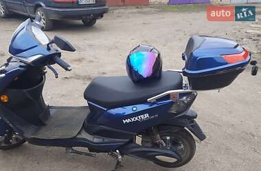 Скутер Maxxter Falcon 2020 в 