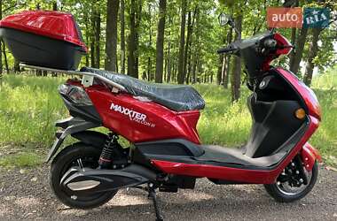 Скутер Maxxter Falcon 2024 в 