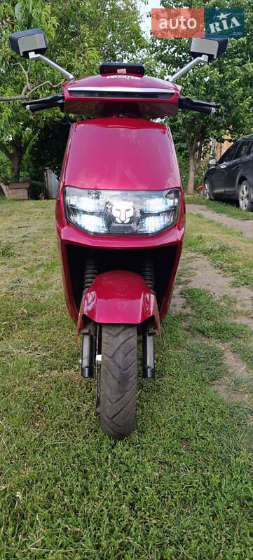 Скутер Maxxter Lumina 2024 в 
