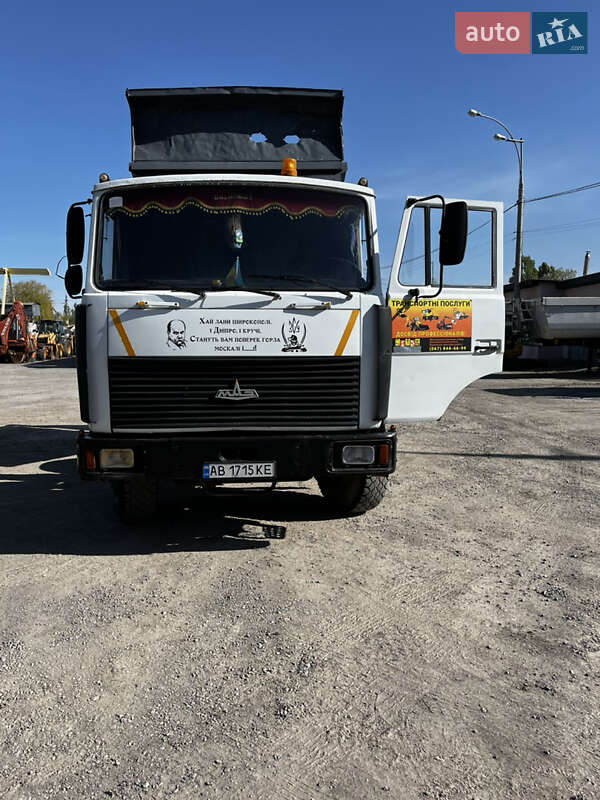 Самосвал МАЗ 555102 2005 в Виннице