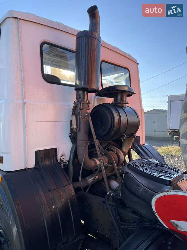 Пескоразбрасывающая машина МАЗ 5571 2009 в Одессе