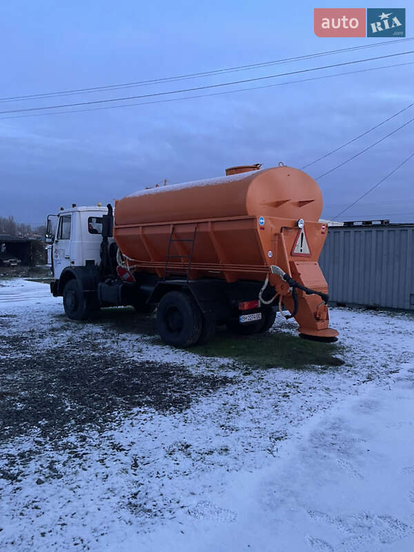 Пескоразбрасывающая машина МАЗ 5571 2009 в Одессе фото 39 Пескоразбрасывающая машина МАЗ 5571 2009 в Одессе