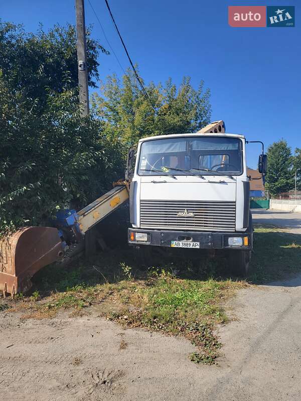 Экскаватор погрузчик МАЗ 6303 2007 в Виннице