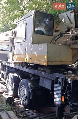 Автокран МАЗ 6303 2006 в 