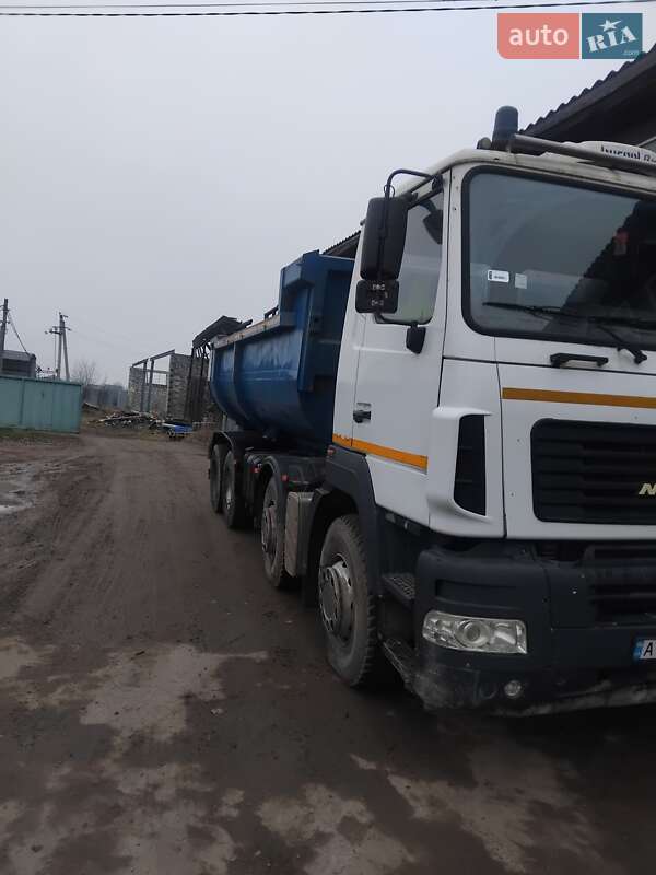 Самосвал МАЗ 6516V8 2011 в Ивано-Франковске