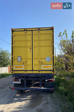 Контейнеровоз МАЗ 8132 2001 в 